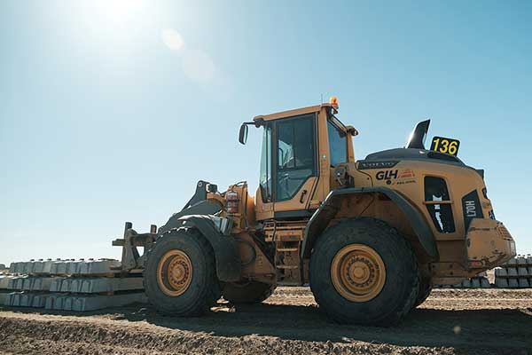 VOLVO-L70H-WHEELED-LOADER-WITH-FORKS-ATTACHMENT_600x400
